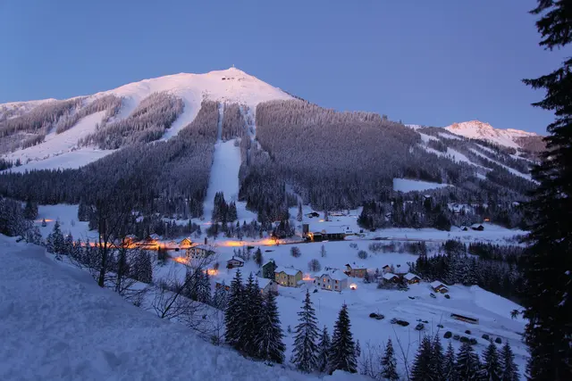 Auch heuer können alle Gemeindebürgerinnen und -bürger der Gemeinden Radmer, Eisenerz, Landl, Vordernberg, Trofaiach, St. Peter-Freienstein, Leoben, Niklasdorf und Proleb wieder vergünstigte Liftkarten für den Präbichl erwerben.
 | Foto: Foto Freisinger