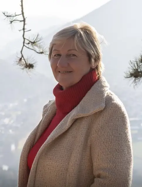 Renate Stadler schwört auf einen Christbaum mit echten Kerzen. | Foto: privat