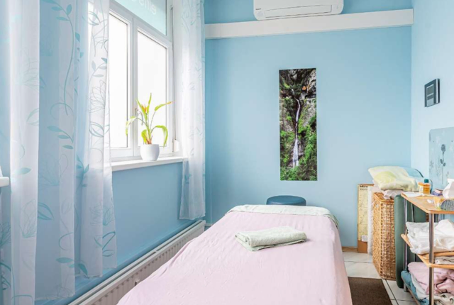 Die Behandlungsräume sind vollständig eingerichtet. | Foto: Elfis Massage- und Energetikinstitut