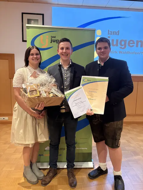 Leiterin Anja Wurz; Obmann i.R. Florian Hutter und Obmann Reinhard Habisohn (v.l.) | Foto: Landjugend Waidhofen/Thaya