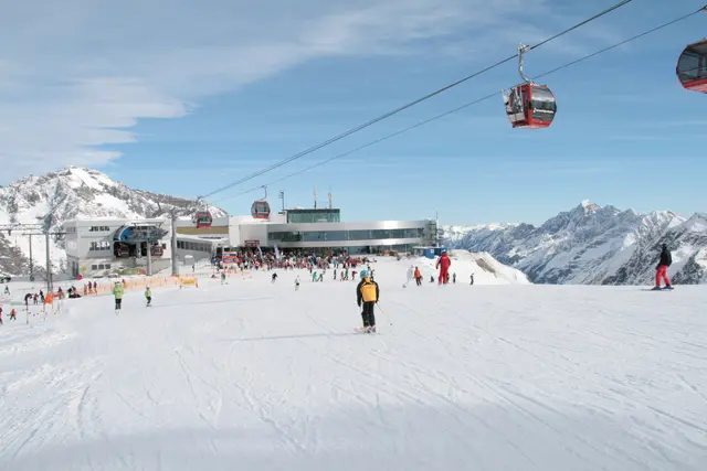 "Die Stimmung ist positiv", erklärt Seilbahnbobmann Klier beim Treffpunkt Seilbahnen 2025.“ | Foto: Karl Künstner