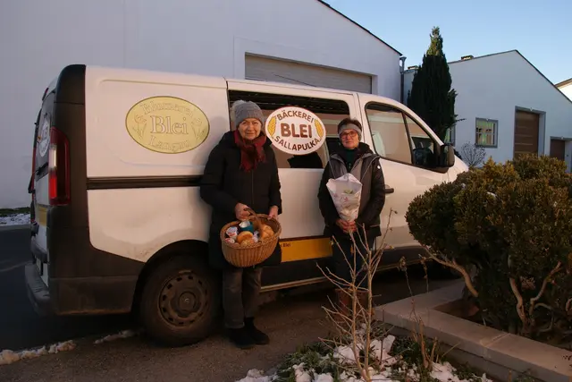 Nach fast 18 Jahren verabschiedet sich Fahrverkäuferin Edeltraud Gwirtner. | Foto: Josef Bischinger