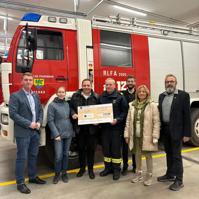 Nabg Ing Harald Thau, GR Alexandra Rosenov, Andreas Rosenov (Obmann FPÖ Achau), Kommandant BR Christian Giwiser, GR Philipp Siedl, Susanna Hlava und Rudolf Hlava. | Foto: FPÖ Achau