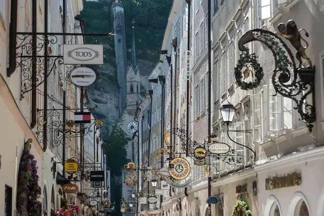 Im Bundesland Salzburg bist du auch an Sonn- und Feiertagen bestens versorgt, denn die Zeiten, in denen es am Wochenende ruhiger wird und nur mehr unter der Woche Lebensmittel eingekauft werden können, sind längst vorbei. | Foto: Pixabay