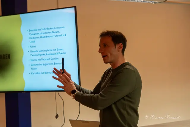 Vortrag zur optimalen Ernährung für Training, Leistung und schnelle Regeneration. | Foto: Thomas Navratil