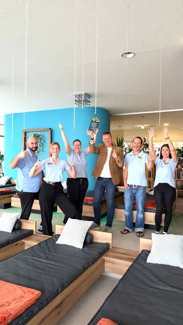Die Freude über die vierte Verleihung des Leading Spa Award ist im Aviva groß. | Foto: Aviva