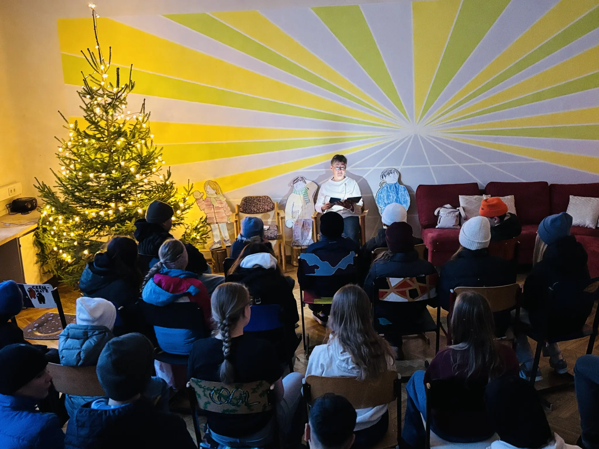 Lesen ist Abenteuer im Kopf: Das Adventhorchen an der MS Egger Lienz - ...