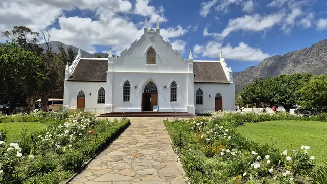 31.10.2025 die Kirche in Franschhoek. 