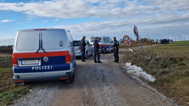 Die Tierschutzgruppe Vereins gegen Tierfabriken kritisierte die Durchführung der Jagd angesichts von Fällen der Hasenkrankheit Myxomatose. | Foto: VGT
