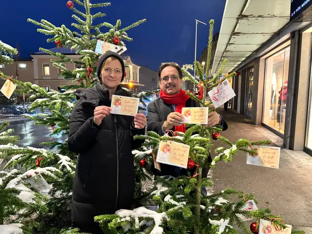 Nationalrats-Abgeordnete Sabine Schatz und SPÖ-Bezirkschef Landtagsabgeordneter Erich Wahl hoffen auf viele Unterstützer für den guten Zweck. | Foto: SPÖ