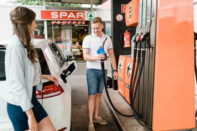Die Zeiten, als es an Tankstellen nur Sprit gab, sind längst vorbei. (Symbolbild) | Foto:  Doppler