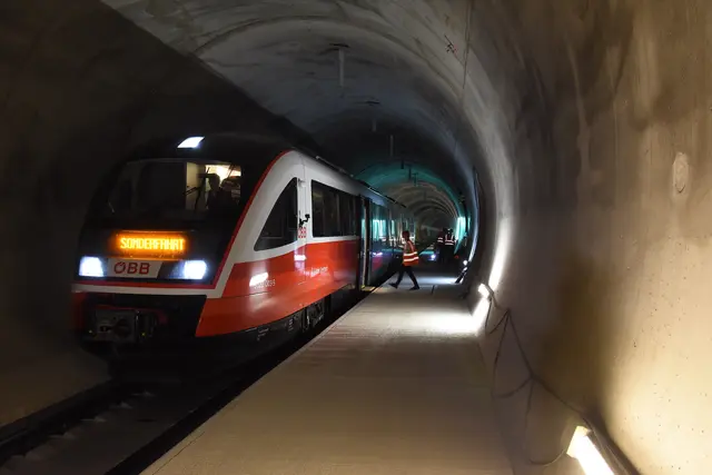 33 Kilometer ist der Koralmtunnel lang, durch den es mit bis zu 250 km/h gehen wird. | Foto: MeinBezirk/Simon Michl