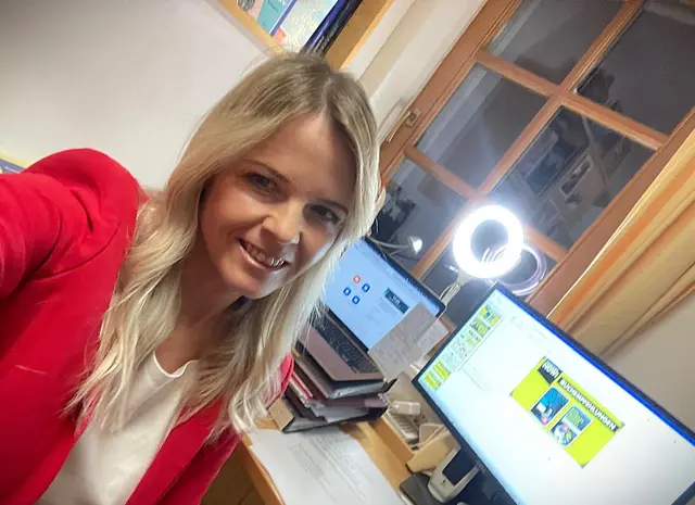 Die St. Martiner Lehrerin Susanna Gahleitner moderierte das Online-Event. | Foto: TogetherNow!