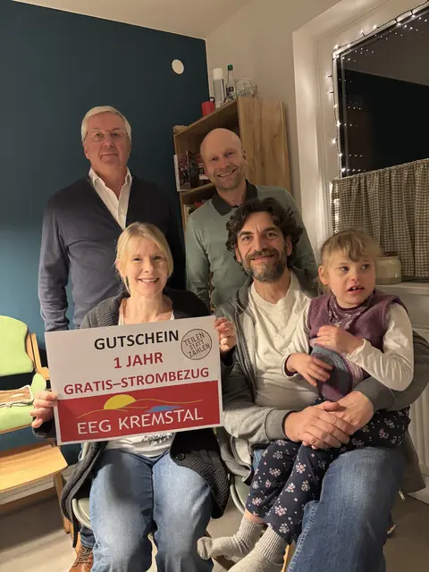 Die Energiegemeinschaft spendet der Familie Gladki ein Jahr lang Gratisstrom. | Foto: Staudinger