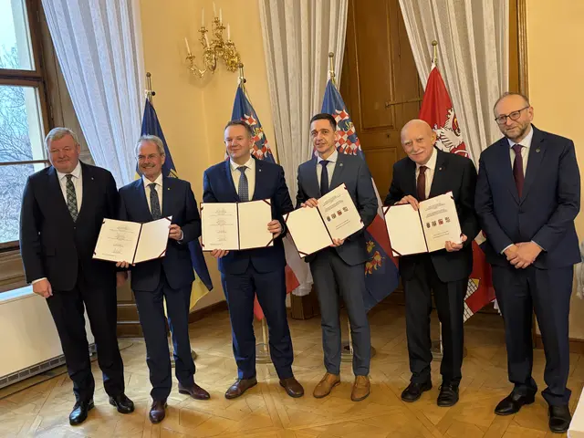 NÖ und Tschechien ziehen an einem Strang: Georg Stöger, Karl Wilfing, Martin Kukla, Jan Grolich, Jan Zahradník und Jiří Šitler. | Foto: Sandra Schütz