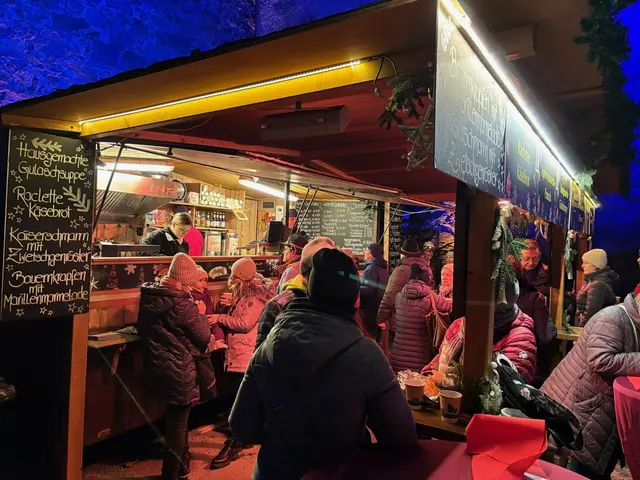 Beim Schärdinger Winterzauber ist für jeden etwas dabei – ob Musik, Heißgetränke, Deko oder gar Geschenksideen. | Foto: Gruber