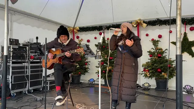 Manu Aigner und Bruno Unterberger: Ein super Konzert am Sonntagnachmittag am Nikolomarkt. | Foto: MeinBezirk.at
