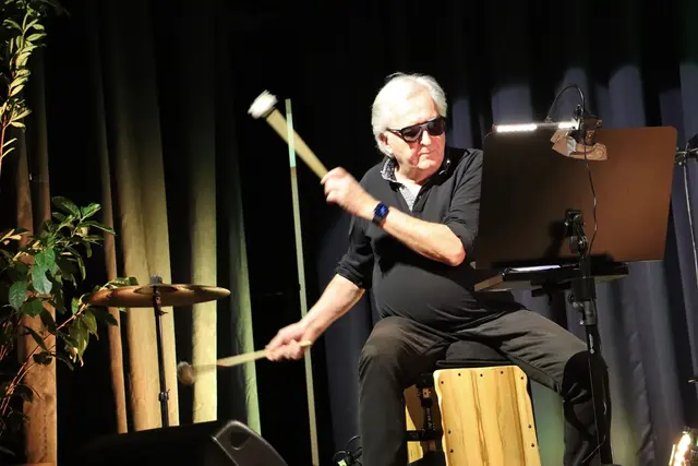 Kurt Gober am Cajon - und ohne Motorboat | Foto: Edith Ertl