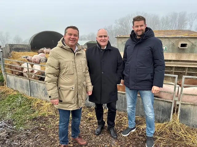 FP-Bezirksobmann BGM. Christian Partoll, Klubobmann Thomas Dim und Martin Greul (Grüblhof, Ansfelden) (v.l.n.r.) | Foto: FPÖ Linz-Land