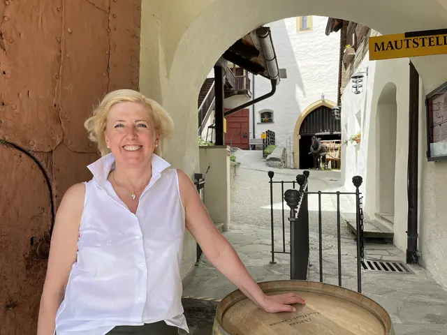 Nach zehn erfolgreichen Jahren an der Spitze der Burg Mauterndorf verabschiedete sich Ingeborg Stolz mit Ende November 2025 in den wohlverdienten Ruhestand. (Archivfoto) | Foto: pjw