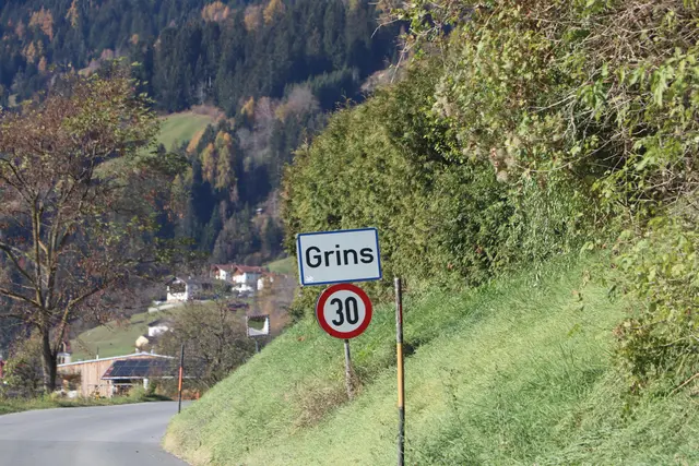 Eine kleine Gemeinde, mit einem ganz besonderen Charm: Grins. | Foto: Thomas Seelos