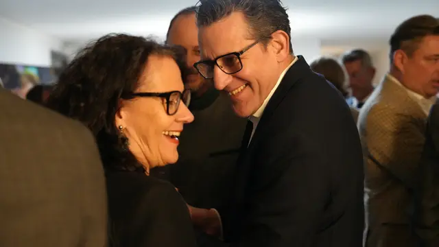 LR Daniela Gutschi im Gespräch mit Christoph Reiser
Büroleiter-Stellvertreter von Karoline Edtstadler. | Foto: Sabrina Moriggl