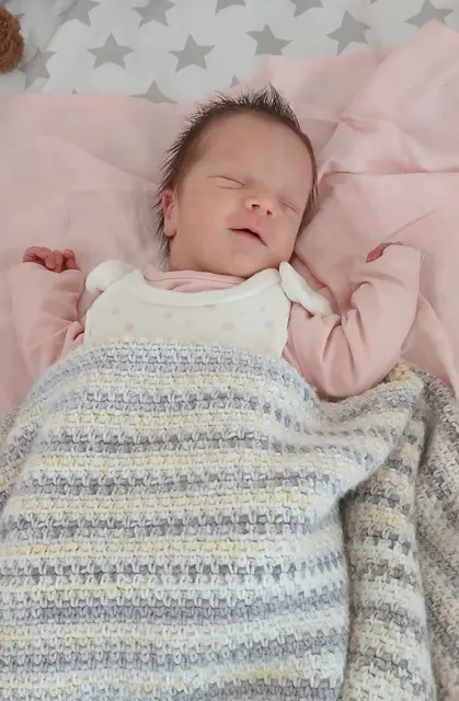 Name: Lisa
Geburtsdatum: 26.09.2025
Größe: 51 cm
Gewicht: 2.865 g
Elten: Aloisia Haring und Martin Gollien aus Gleinstätten | Foto: Aloisia Haring