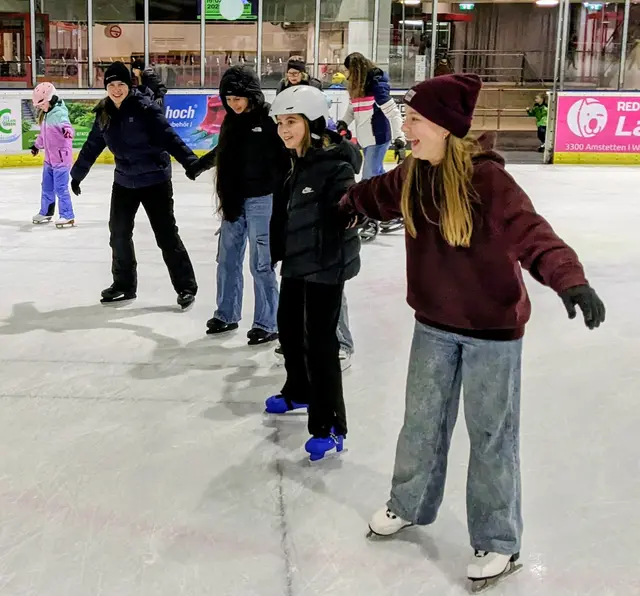 Eislaufevent der 2b und 2c | Foto: Sport/Mittelschule St. Valentin