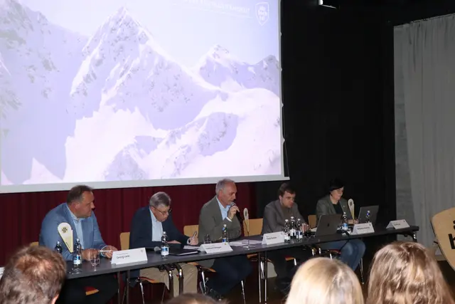 Der TVB Alpbachtal lud am 4. Dezember zur Vollversammlung, wo gemeinsam auf das vergangene Jahr zurückgeblickt wurde. | Foto: Christiane Nimpf