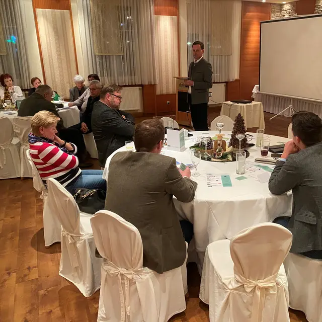 NRAbg. Ernst Gödl bei seinem Referat zu den aktuellen Themen im Nationalrat. | Foto: ÖAAB-GU