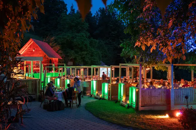 Vollmund in Frohnleiten: Im August bat die Erlebnisregion Graz zu einem besonderen Abend in den Volkshauspark der Stadtgemeinde. | Foto: Region Graz/Lunghammer
