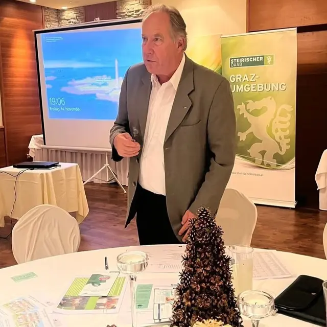 ÖAAB-Bezirksobmann KR Peter Kirchengast führte durch die Tagesordnung. | Foto: ÖAAB-GU