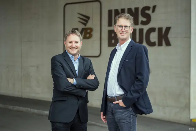 Doppelspitze der IVB Ekkehard Allinger-Csollich (technische Geschäftsführung) und Thomas Scheiber (kaufmännische Geschäftsführung) im MeinBezirk-Interview. | Foto: IVB.