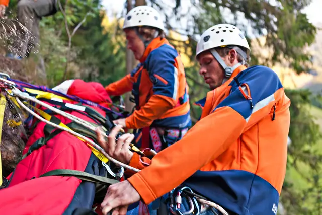 Die Bergretter arbeiten ehrenamtlich und bringen in ihrer Freizeit Höchstleistungen. | Foto: Bergrettung Salzburg