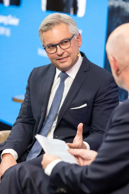Magnus Brunner (EU-Kommissar für Inneres und Migration) in der Aktuellen Pressestunde. | Foto: Europäischer Mediengipfel/Florian Lechner