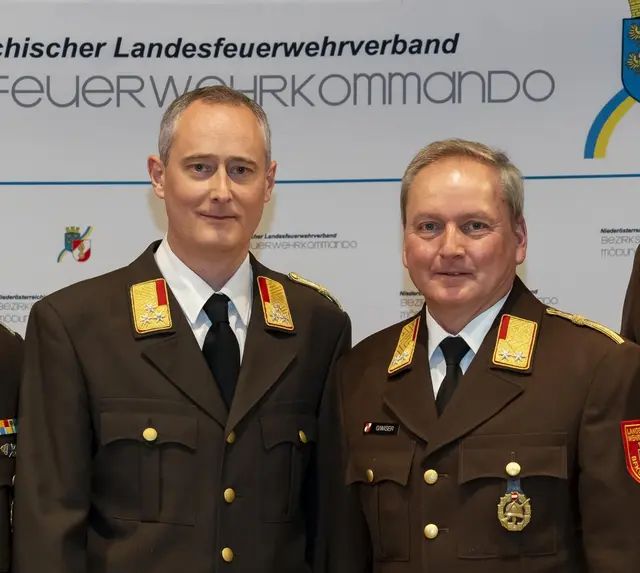 Mödlings Bezirksfeuerwehrkommandant Michael Bruckmüller und sein Stellvertreter Christian Giwiser | Foto: Florian Steiner /BFK Mödling