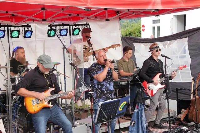 Die Formation "Zeitlos" sorgte beim Fillee Royal für ausgelassene Stimmung. | Foto: Michael Blinzer