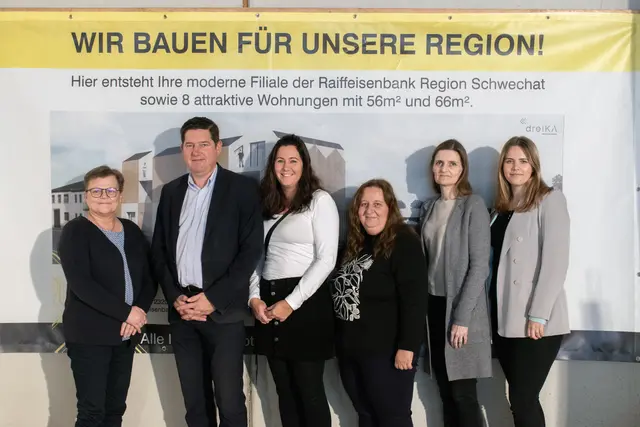 Das Team vor Ort: Rita Lorenschitz, Erich Samuel, Pamina Richter, Daliborka Mitrovic, Petra Vesely, Lara Ehrenberger | Foto: Raiffeisenbank Region Schwechat