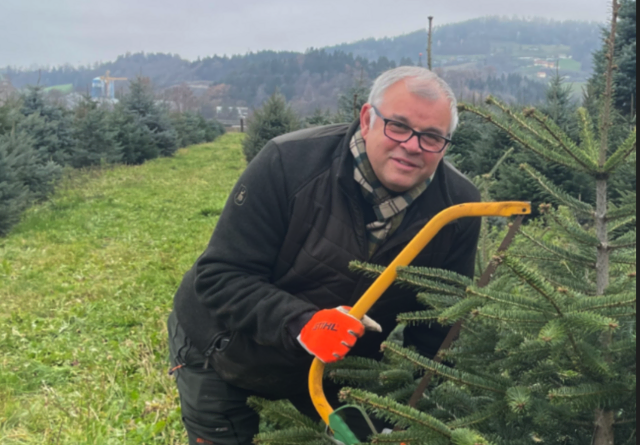 Veit Prettners Christbaumplantage lockt jährlich zahlreiche Menschen nach St. Donat. | Foto: MeinBezirk