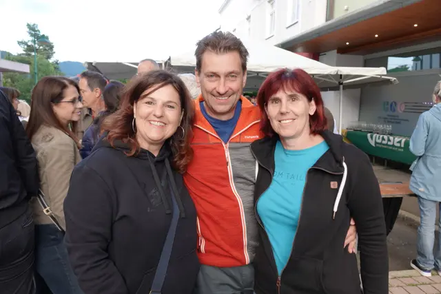 Zahlreiche Gäste zog es an diesem Abend auch zum ehemaligen London Inn und jetzigen Fillee Royal. | Foto: Michael Blinzer