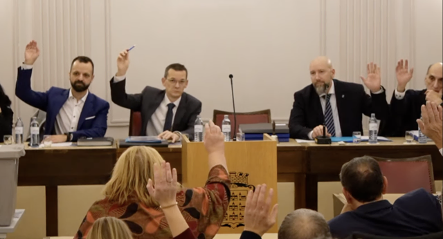 Die ÖVP-Bürgerliste lehnte den Dringlichkeitsantrag ab. | Foto: Screenshot MeinBezirk