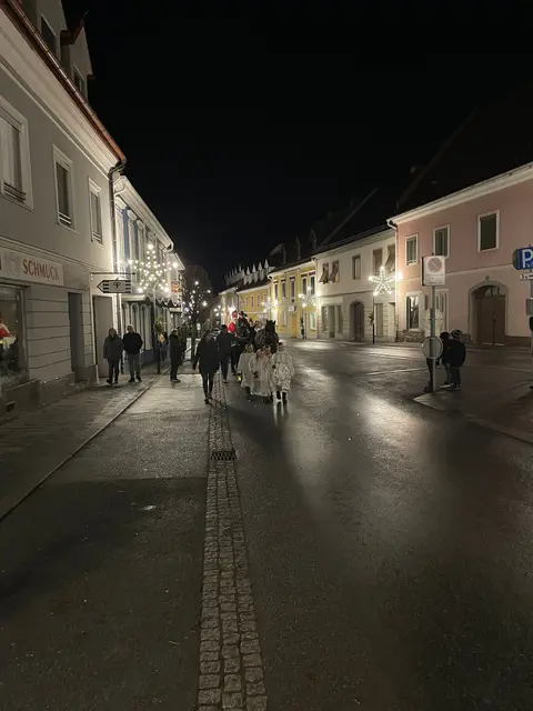 Pünktlich um 17:00 Uhr kam er... | Foto: Günther Koch