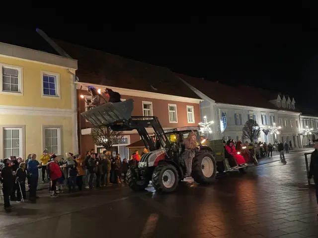 ...die Krampusse kamen... | Foto: Günther Koch