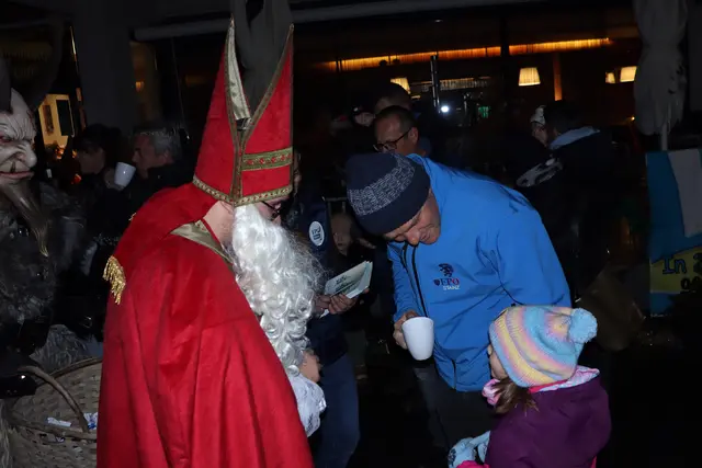 "Wartst Du wohl auch schön brav?" | Foto: Gerhard Langmann