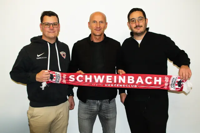 Sektionsleiter Philip Gollner (r.) und Sportchef Thomas Hauser (l.) empfangen Neo-Trainer Wolfgang Klapf. | Foto: Tamara Zele