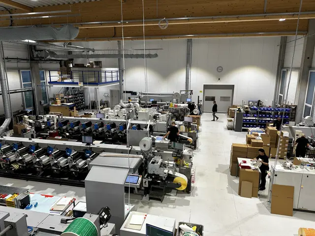 Etipro in Pichl gilt als Oberösterreichs größter Hersteller von selbstklebenden Etiketten.