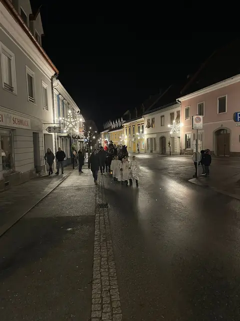 ...der Nikolaus mit Kutsche... | Foto: Günther Koch