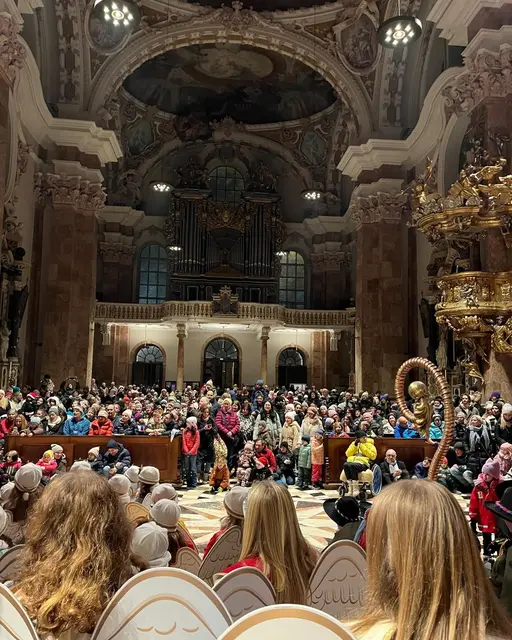 Die Tradition übt eine tolle Anziehungskraft auf viele Besucherinnen und Besucher aus. | Foto: Jugendrotkreuz Tirol|Wolfgang Egger