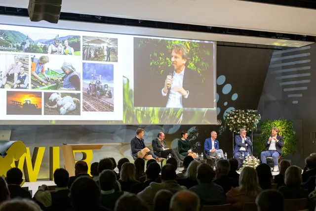 Die heimische Landwirtschaft leistet viel. Aber erhält sie dafür auch die angemessene Wertschätzung? Diese Frage stand im Mittelpunkt des Raiffeisen-Agrarsymposiums. | Foto: RLB Steiermark/Peter Riedler