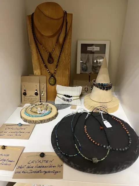 Schmuck von "Nananda" - Romana Luczanich | Foto: Gesa Buzanich